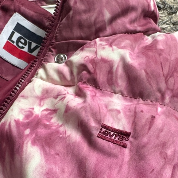 New ! Levi's Pink Tie-dye Women's Puffer Jacket, Size S - Picture 7 of 10
